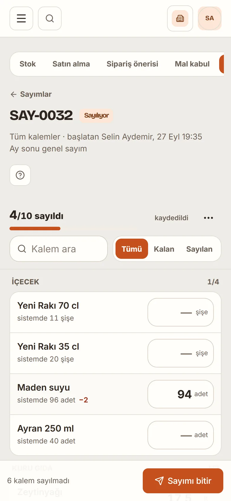 Telefonda sayım ekranı: sayılan kalem ilerlemesi, kalem arama kutusu, içecek grubundaki kalemler ve Sayımı bitir düğmesi